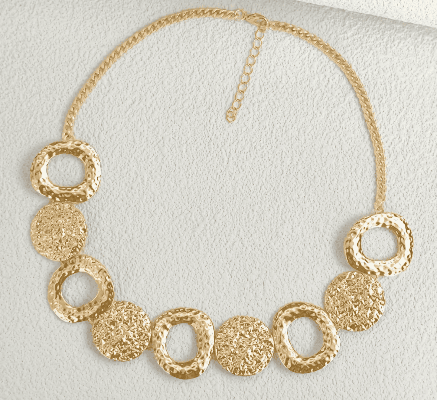 Collier en Métal Ton Sur Ton avec Pendentifs Cercle Creux